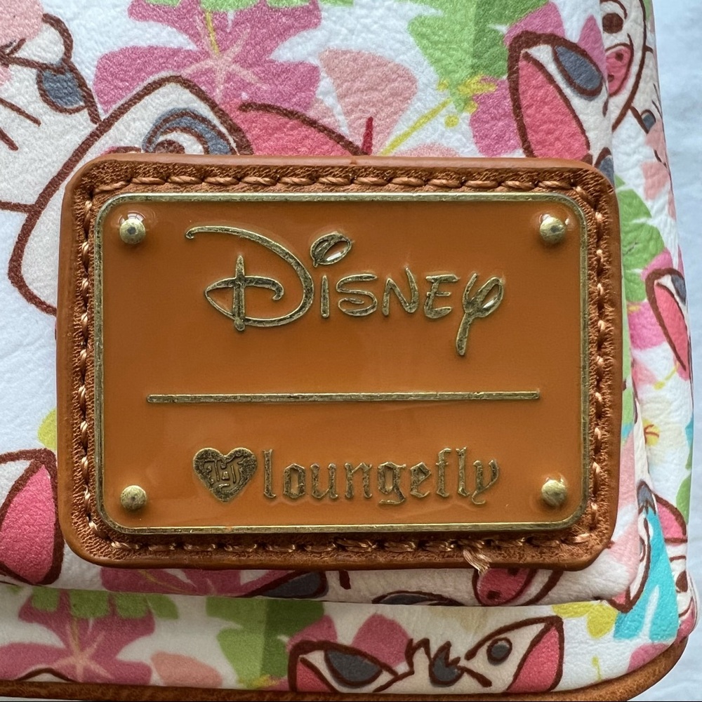 🎉 HOST PICK 🎉 NWT Disney Loungefly Moana Pua Mini Backpack - Picture 2 of 7